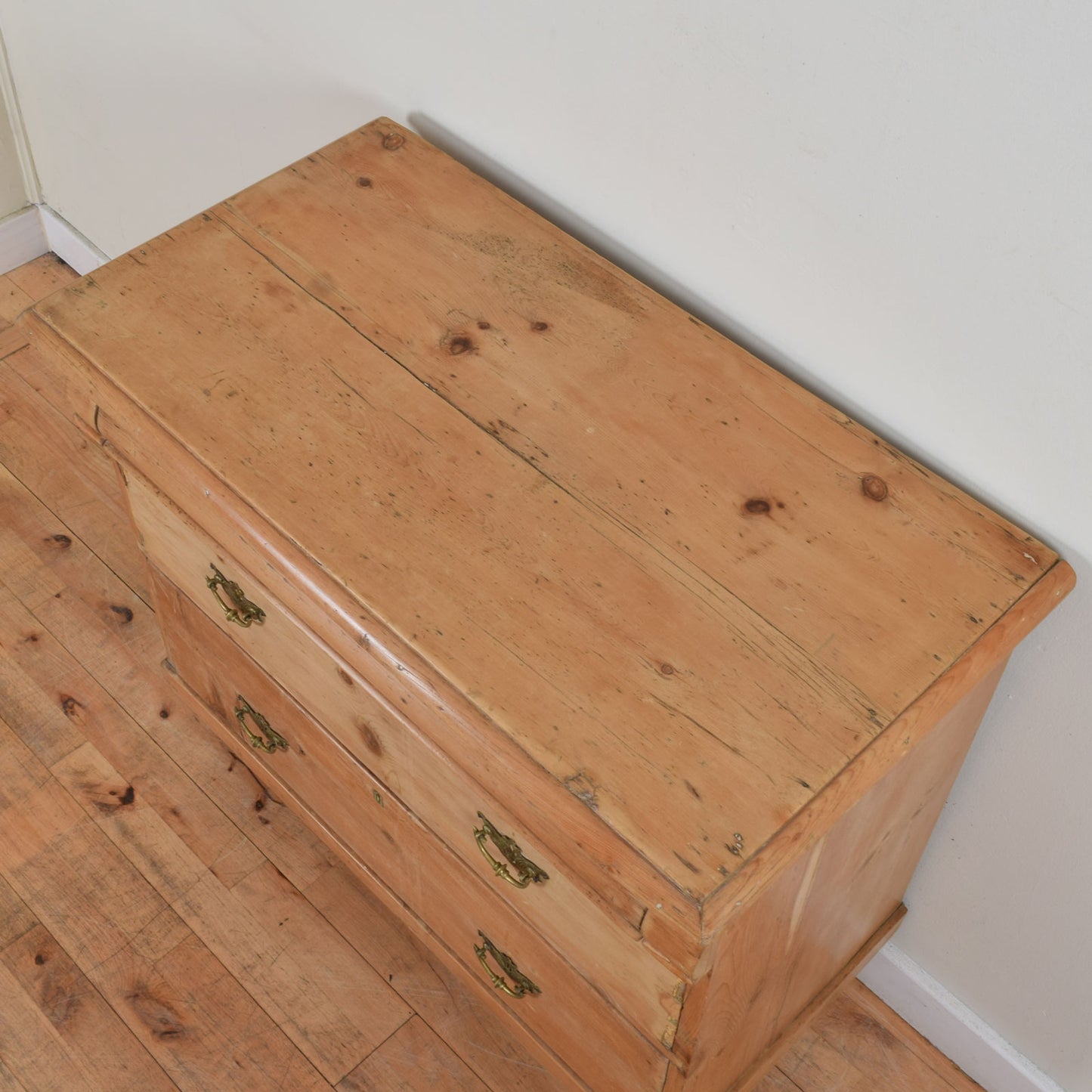 Rustic Pine Chest of Drawers