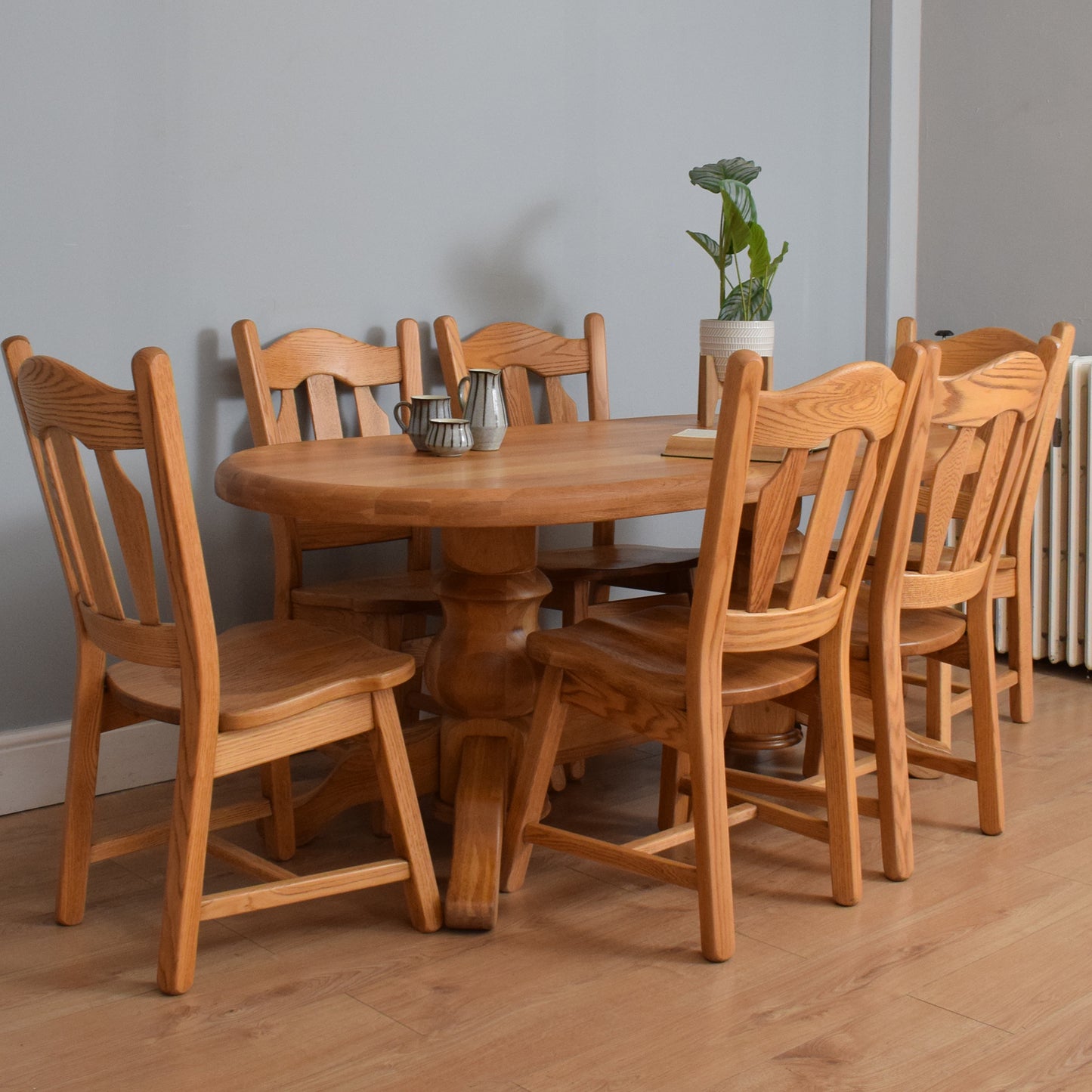 Robust Oak Dining Table and Six Chairs