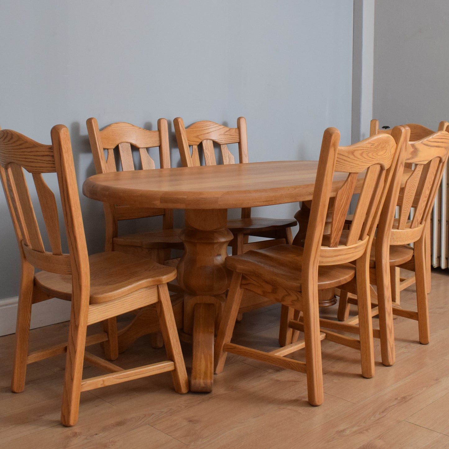 Robust Oak Dining Table and Six Chairs