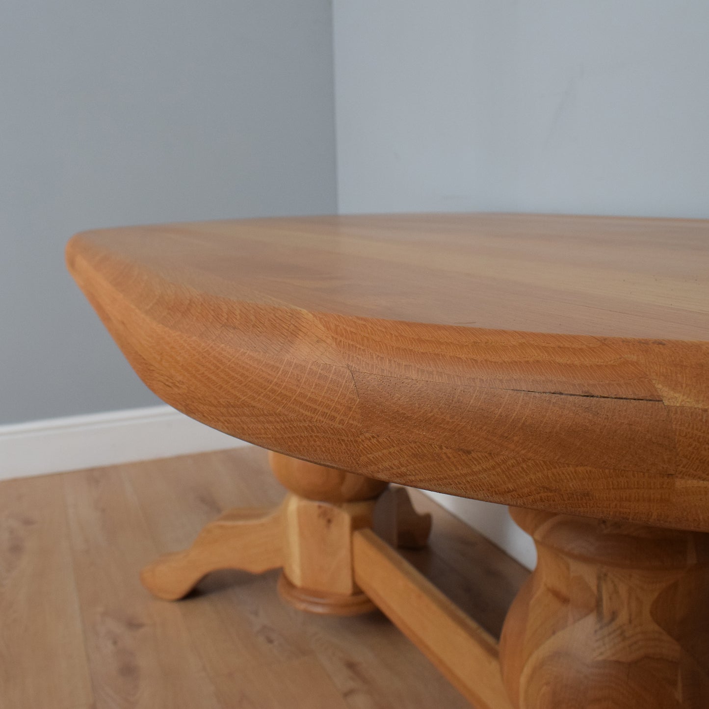 Robust Oak Dining Table and Six Chairs