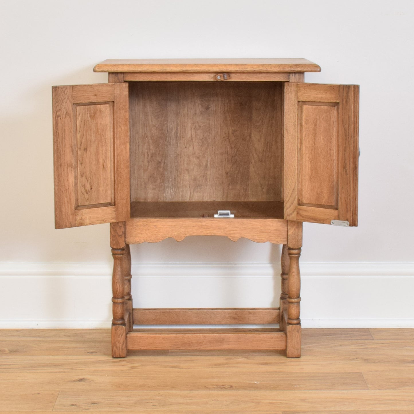 Small Oak Cabinet