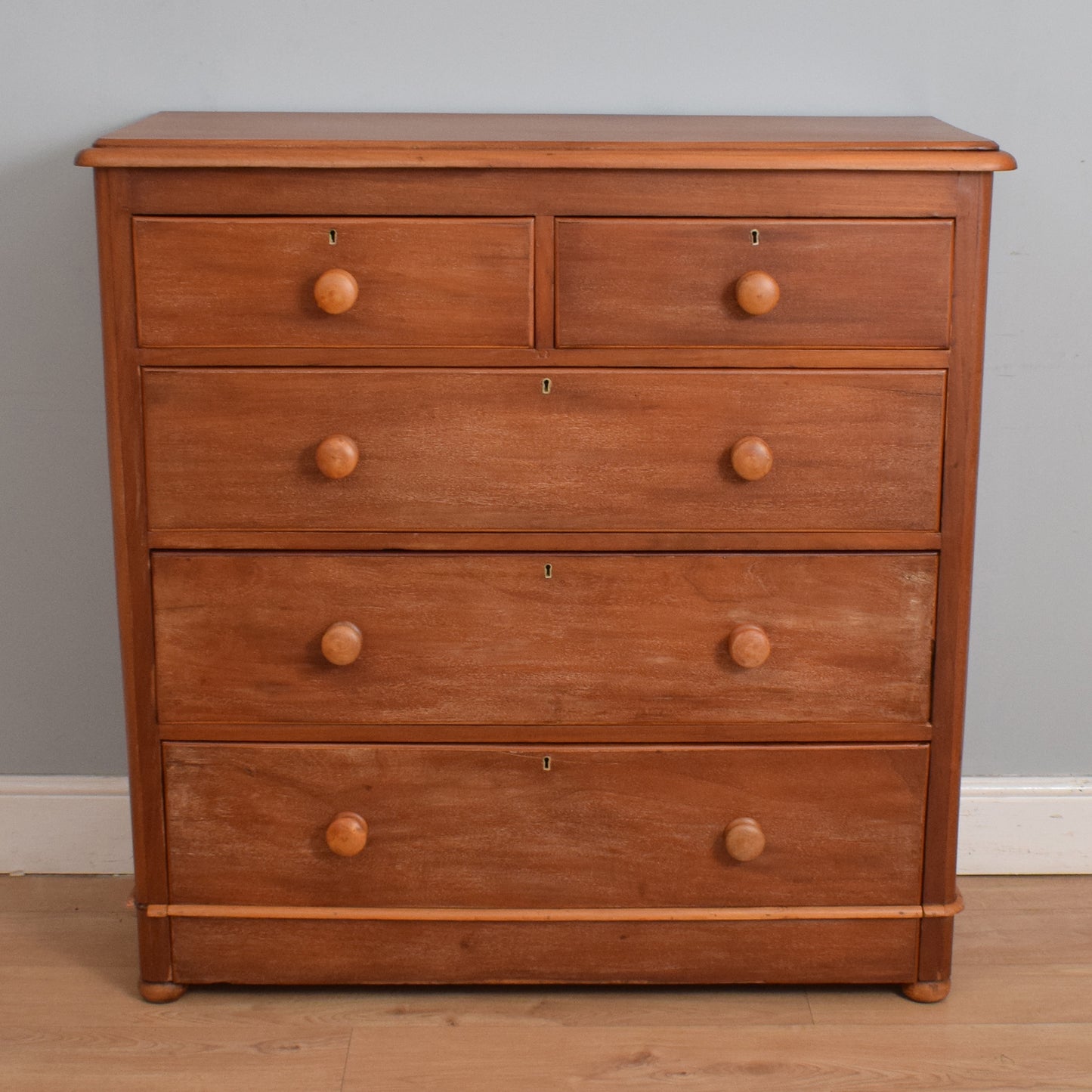Victorian Chest of Drawers