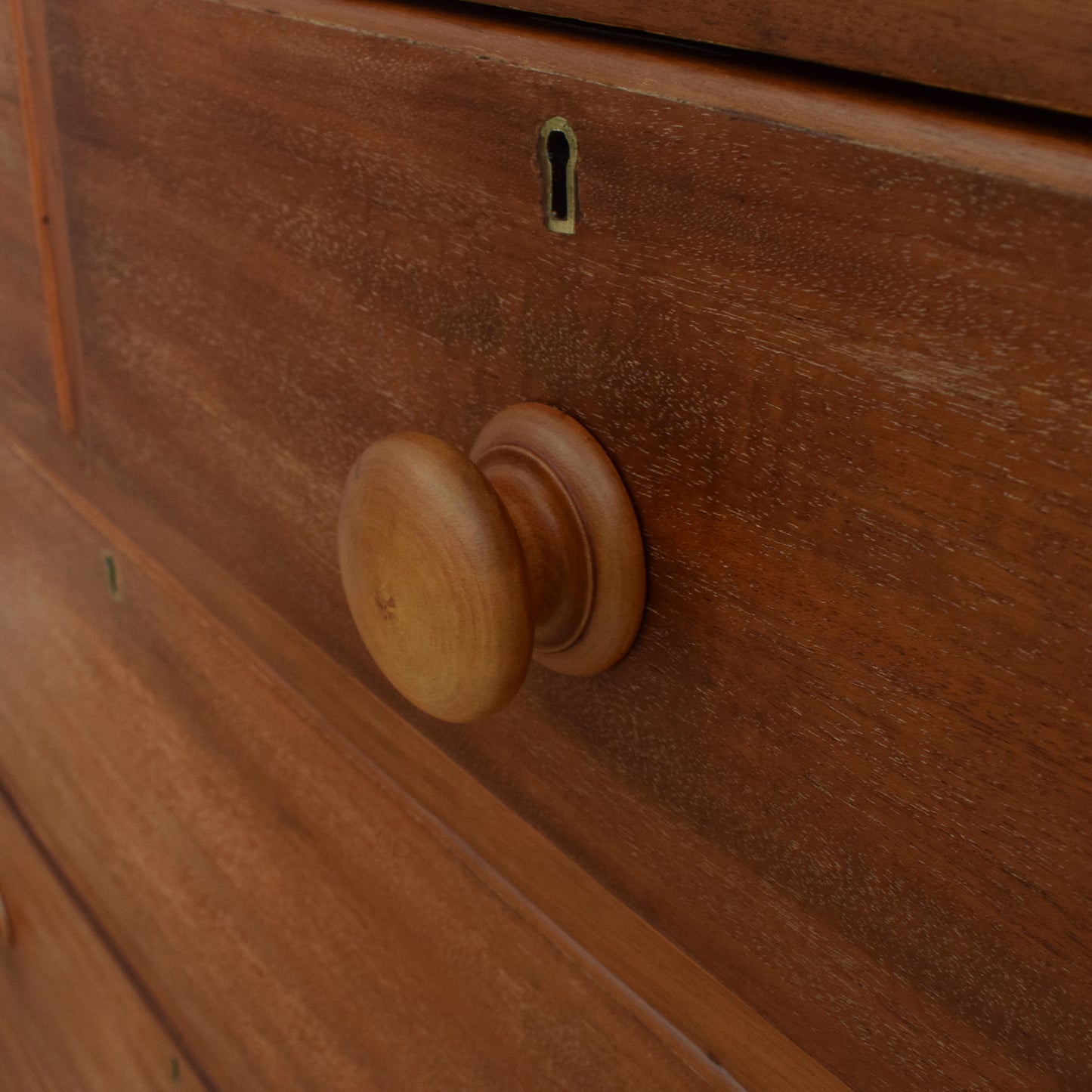 Victorian Chest of Drawers