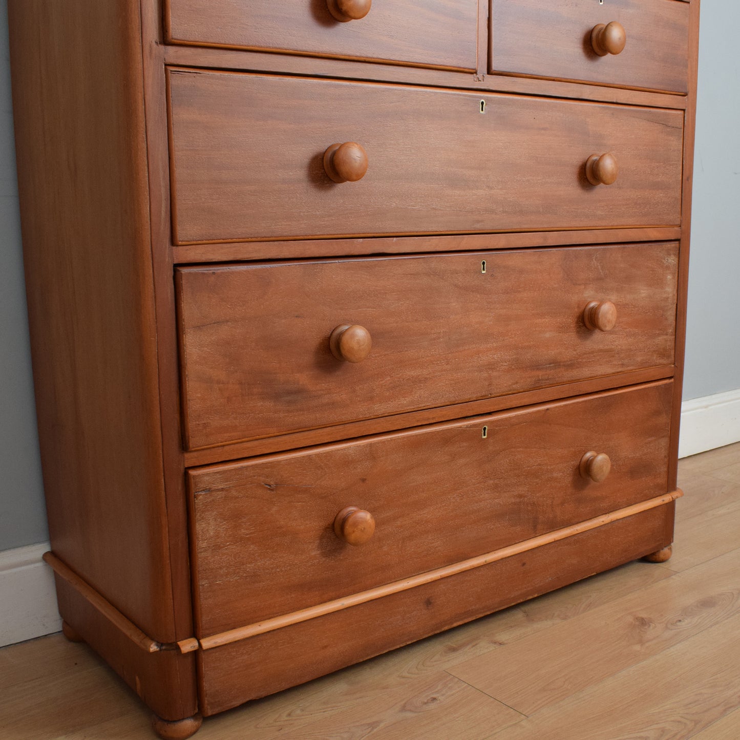 Victorian Chest of Drawers