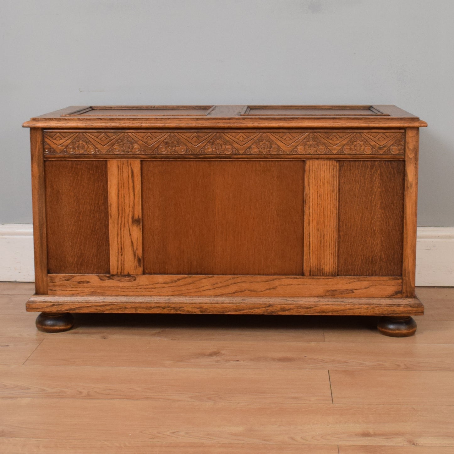 Traditional Oak Blanket Box