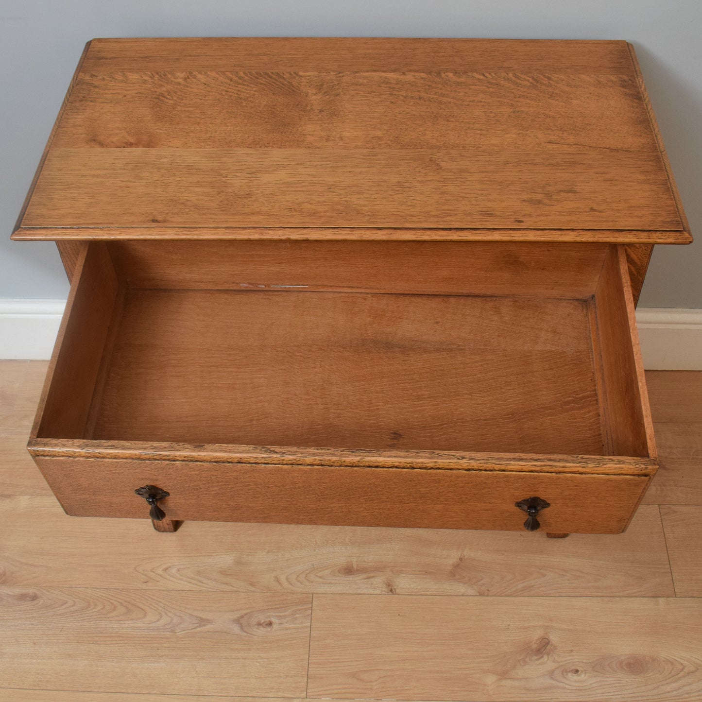 Oak Chest of Drawers