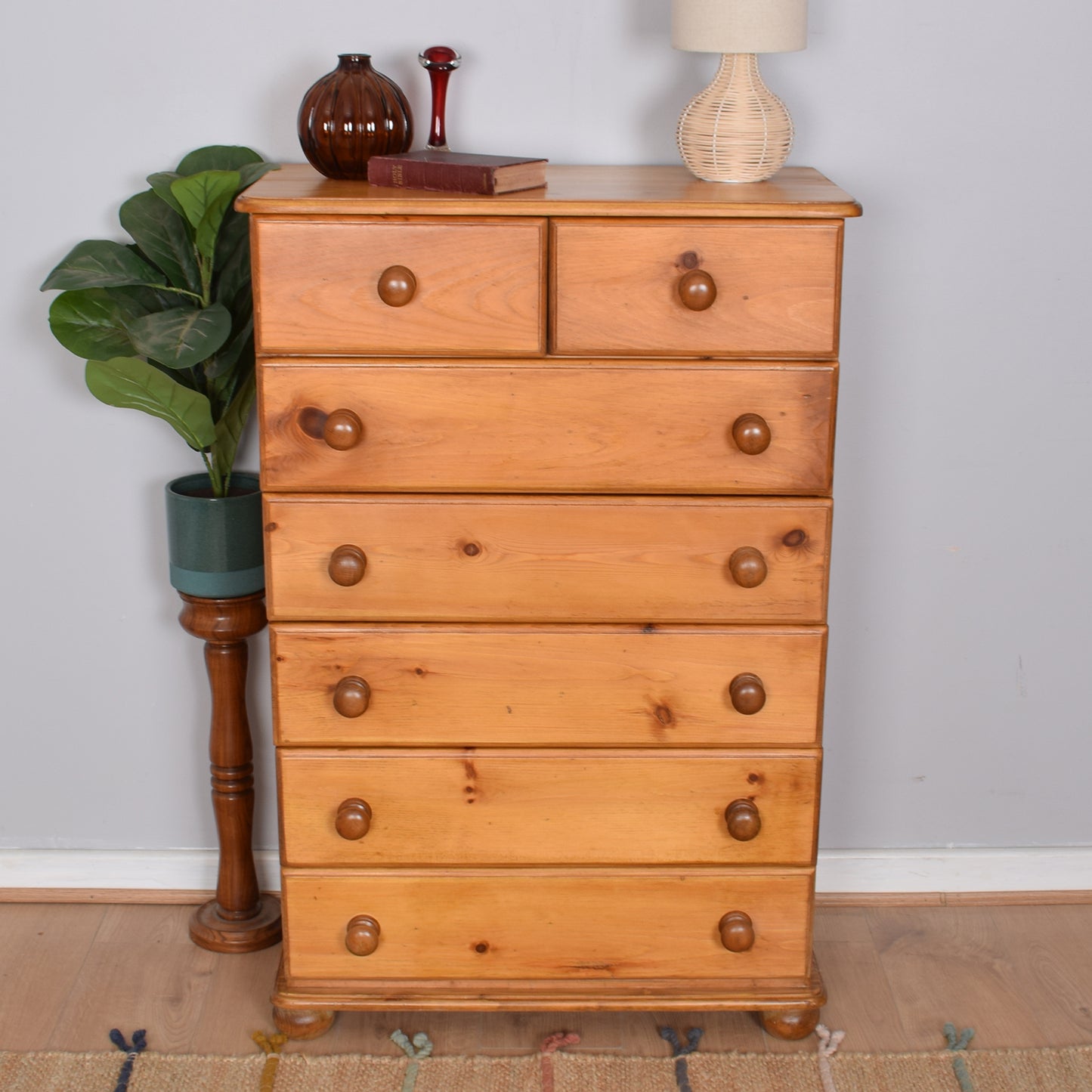 Pine Chest of Drawers