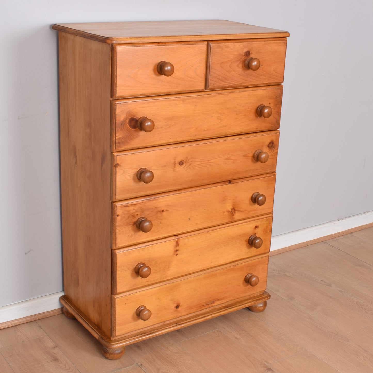 Pine Chest of Drawers