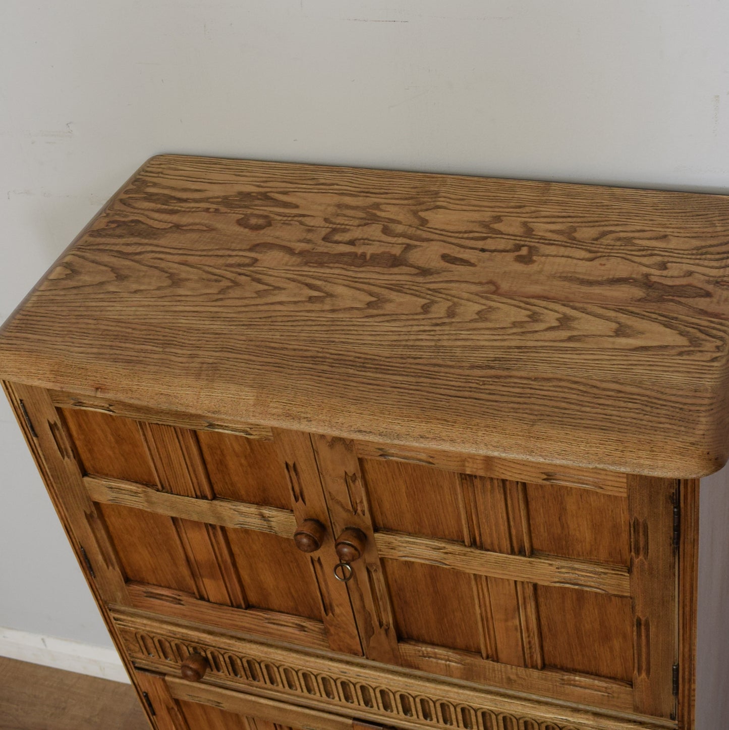 Priory Drinks Cabinet