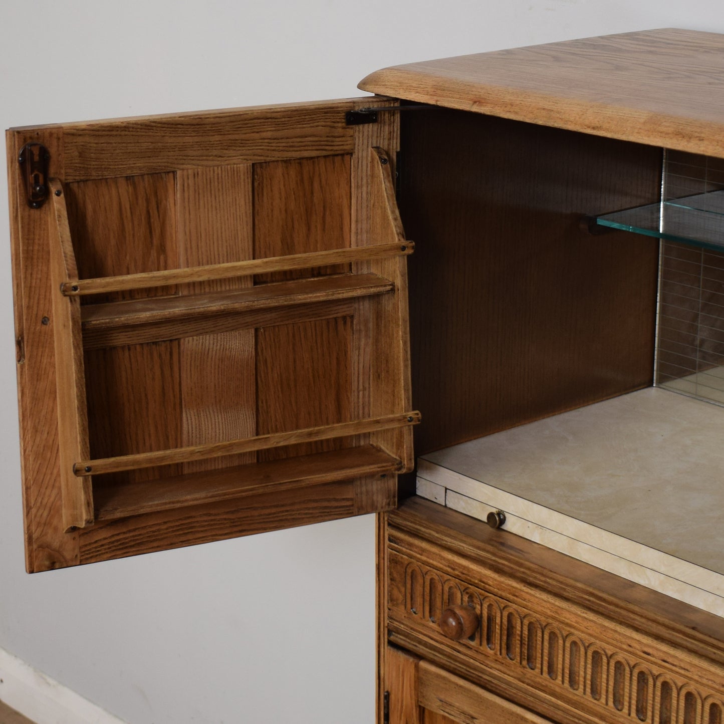 Priory Drinks Cabinet