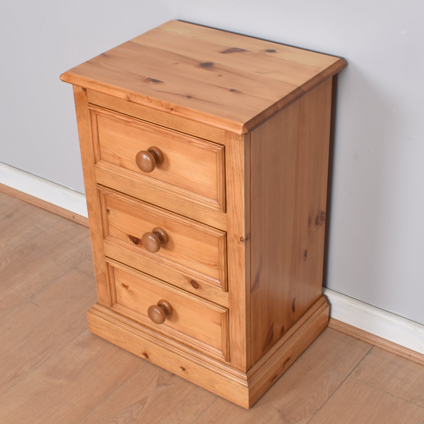 Pine Bedside Cabinet