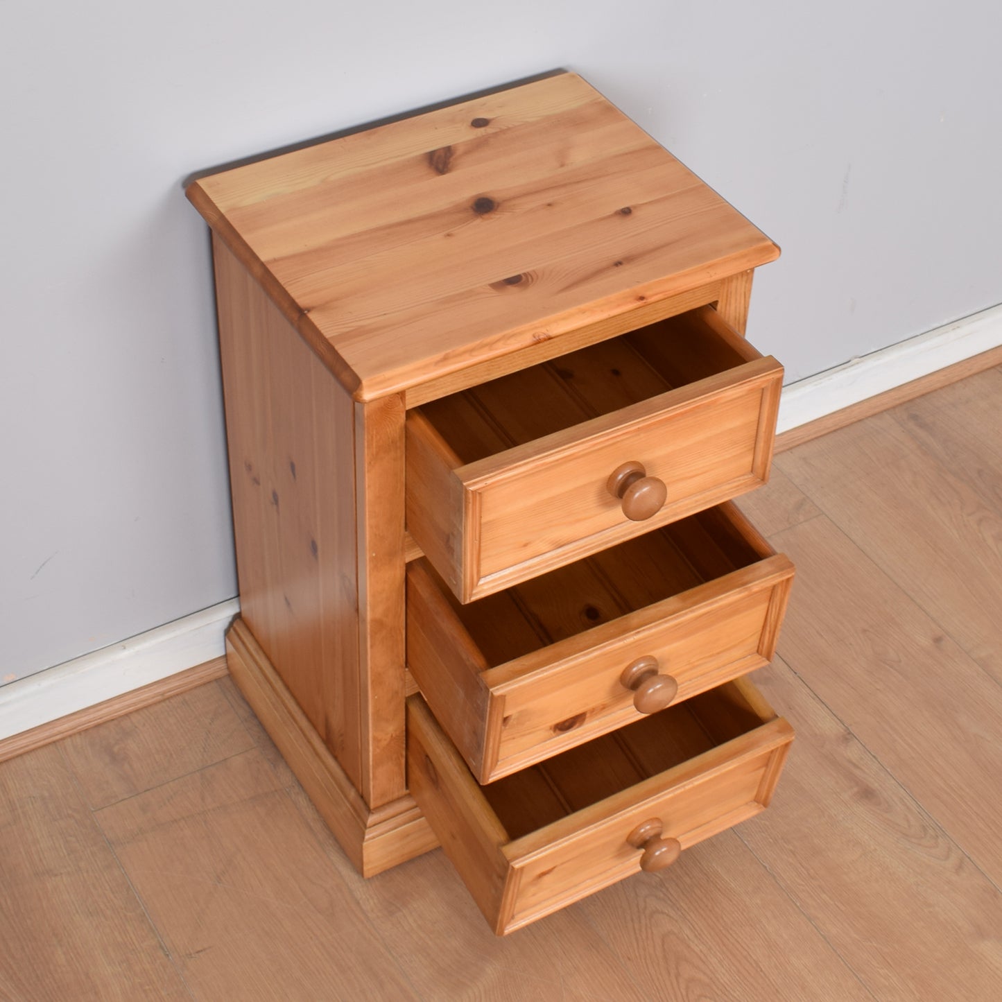 Pine Bedside Cabinet