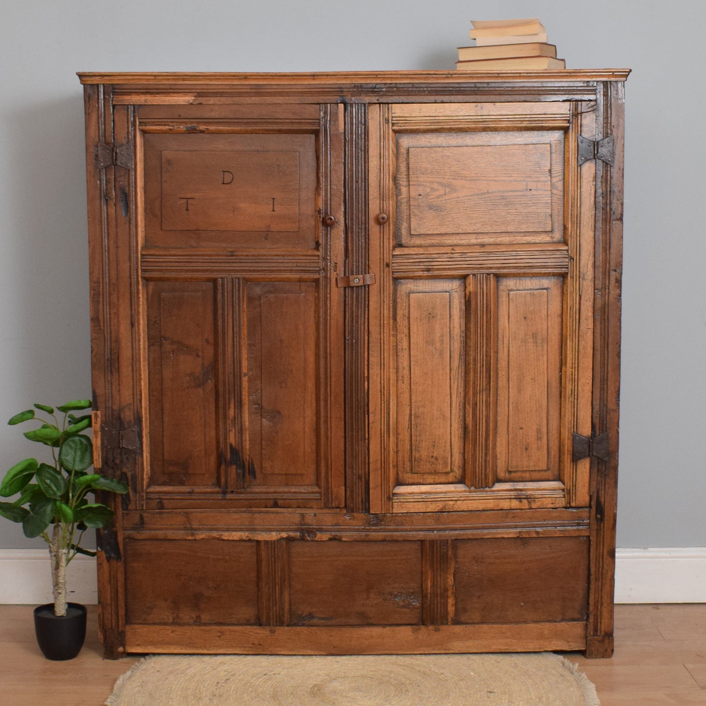 Antique Welsh Oak Cupboard