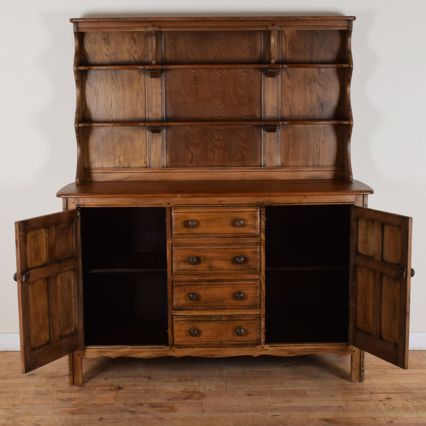 Ercol Dresser