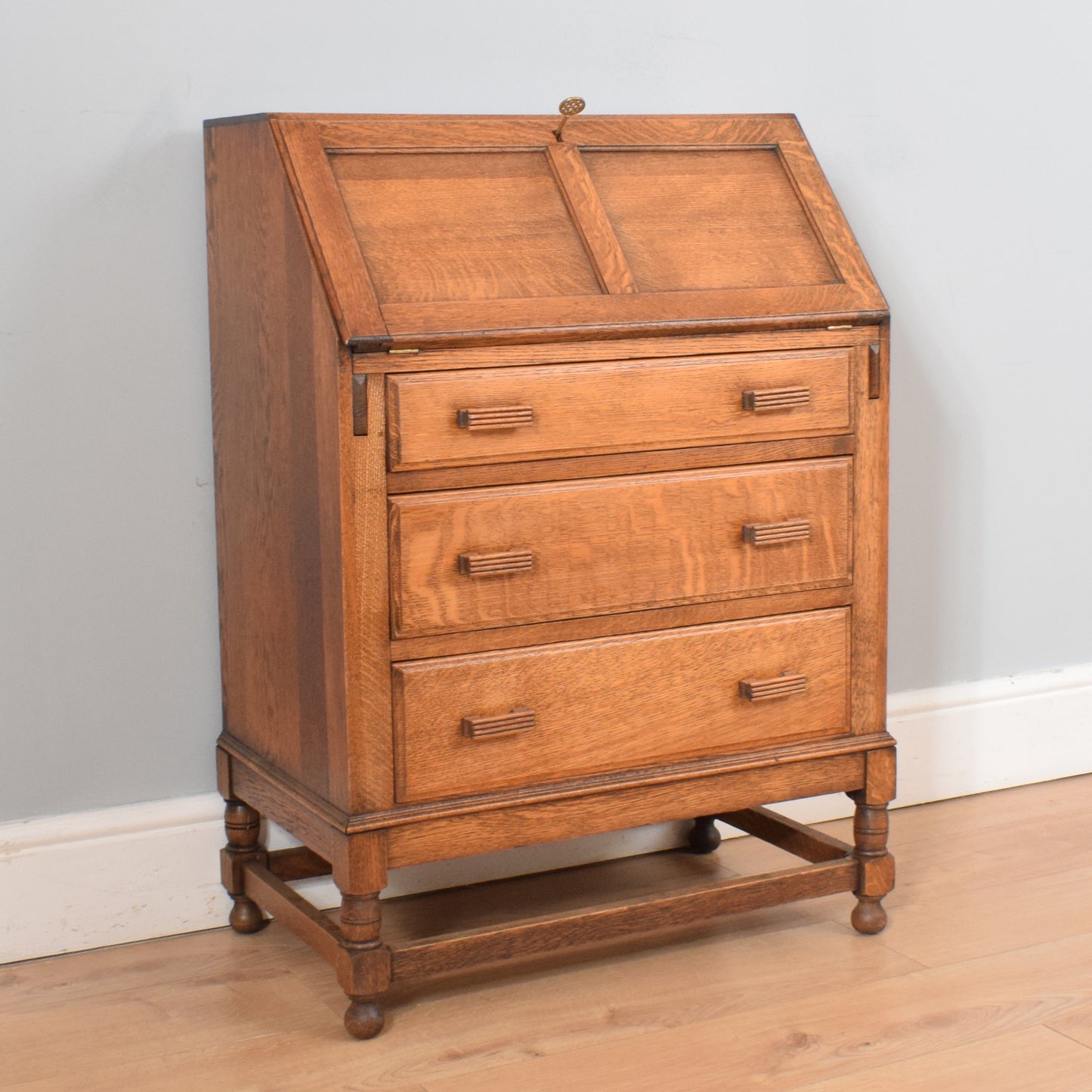 Traditional Oak Bureau