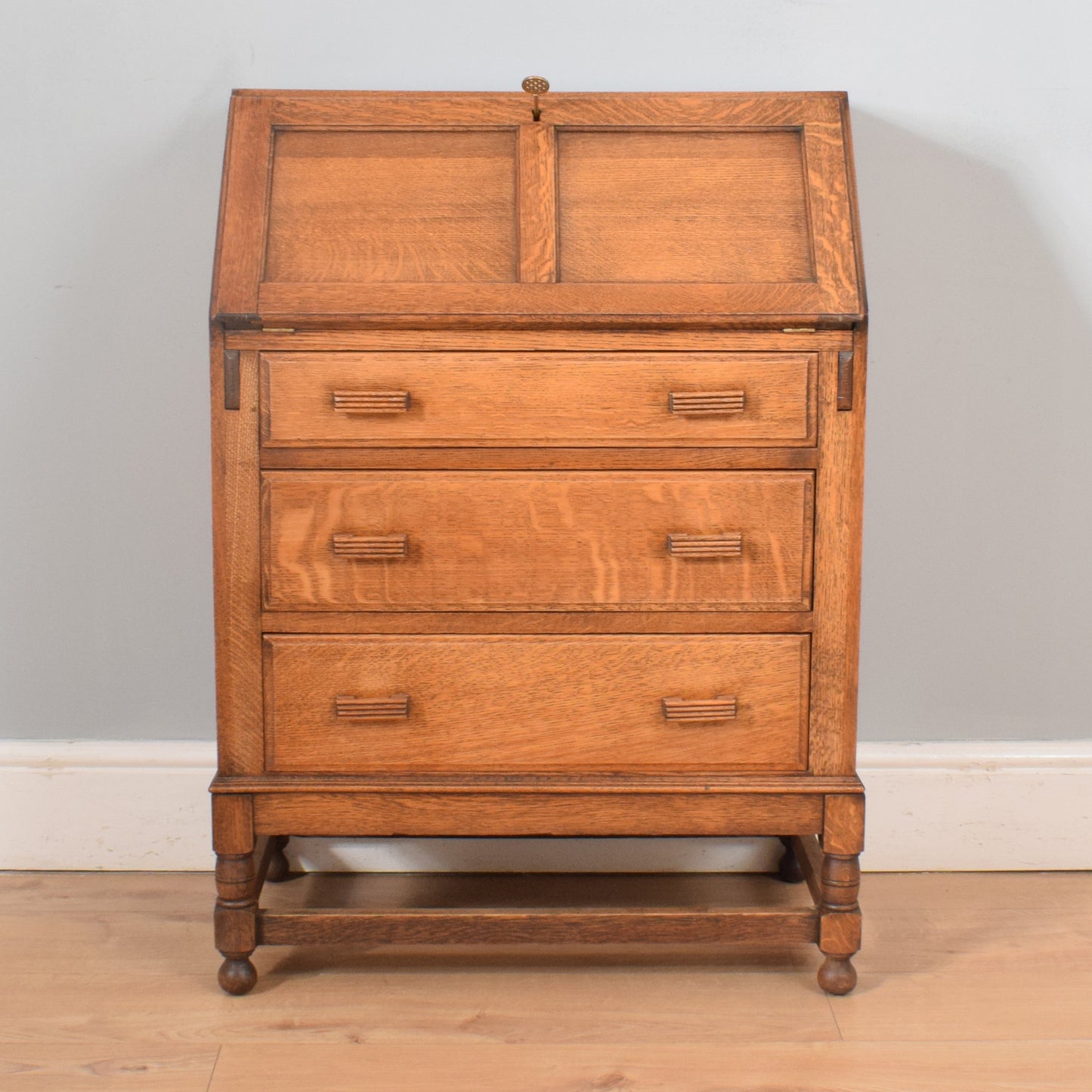 Traditional Oak Bureau