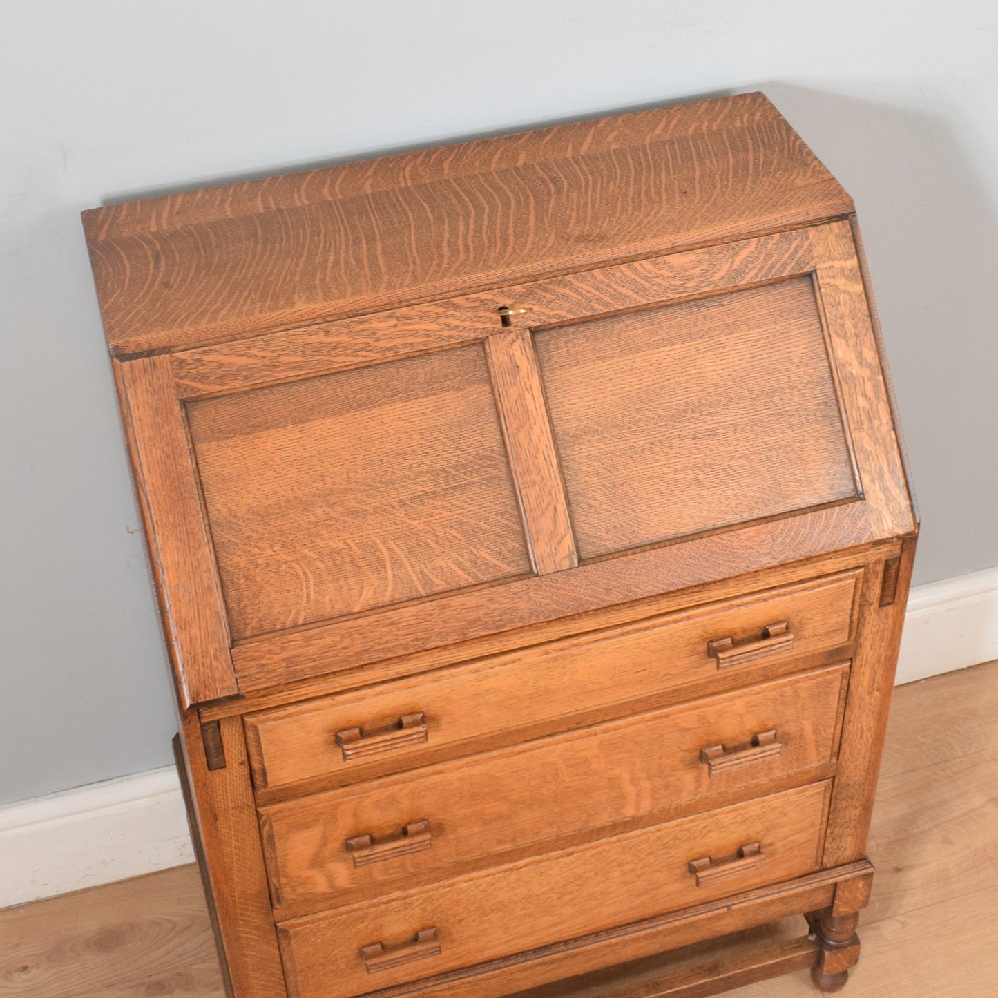 Traditional Oak Bureau