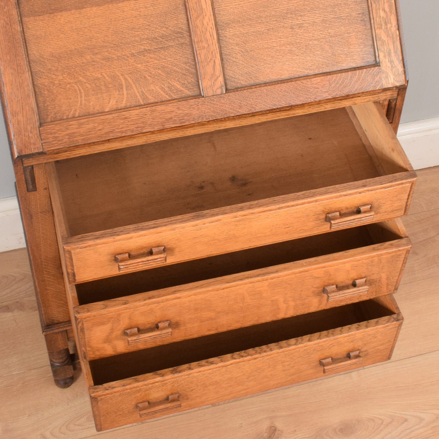 Traditional Oak Bureau