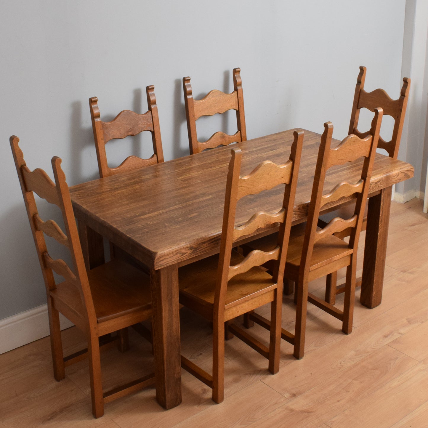 Traditional Oak Dining Table and Six Chairs
