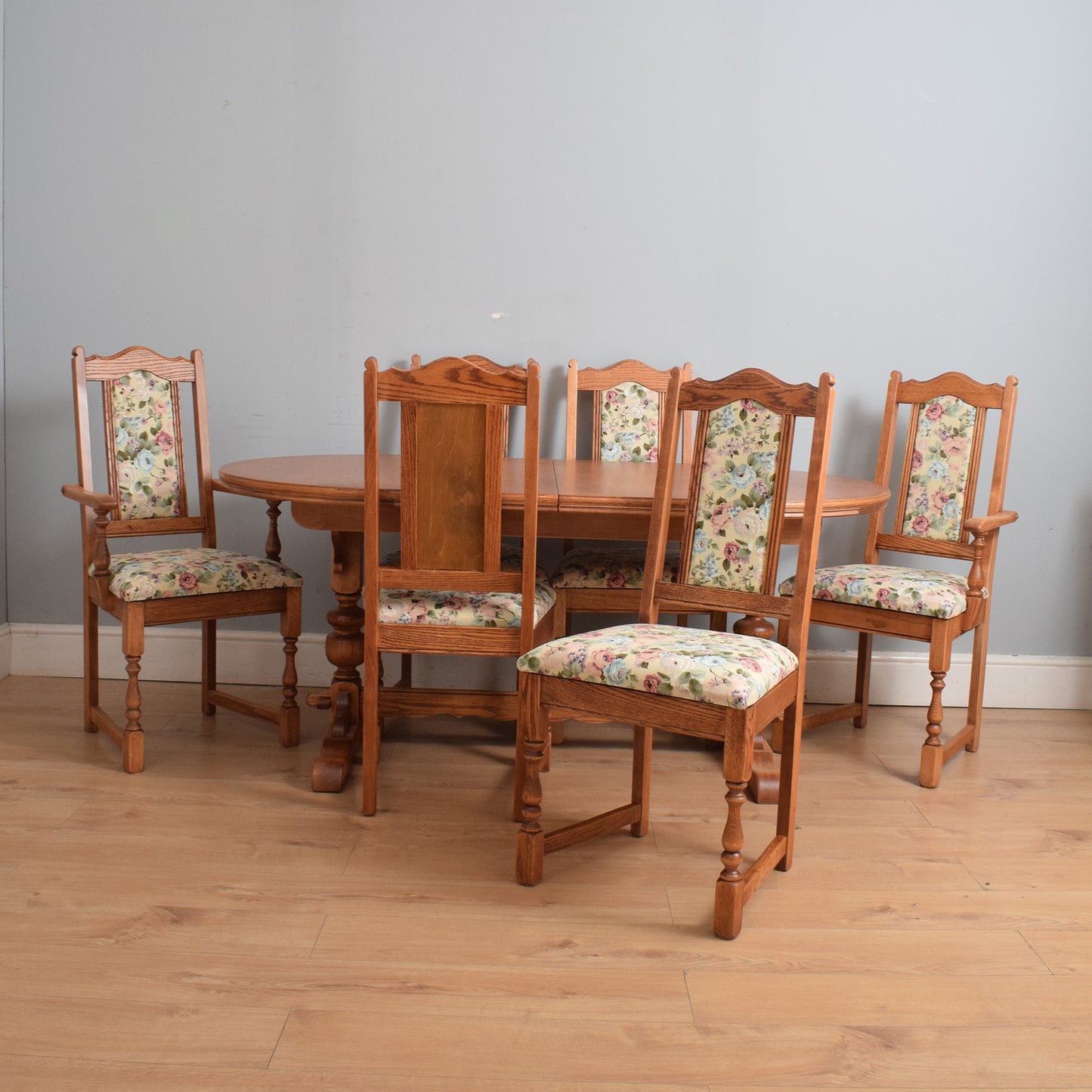 Old Charm Table and Six Chairs