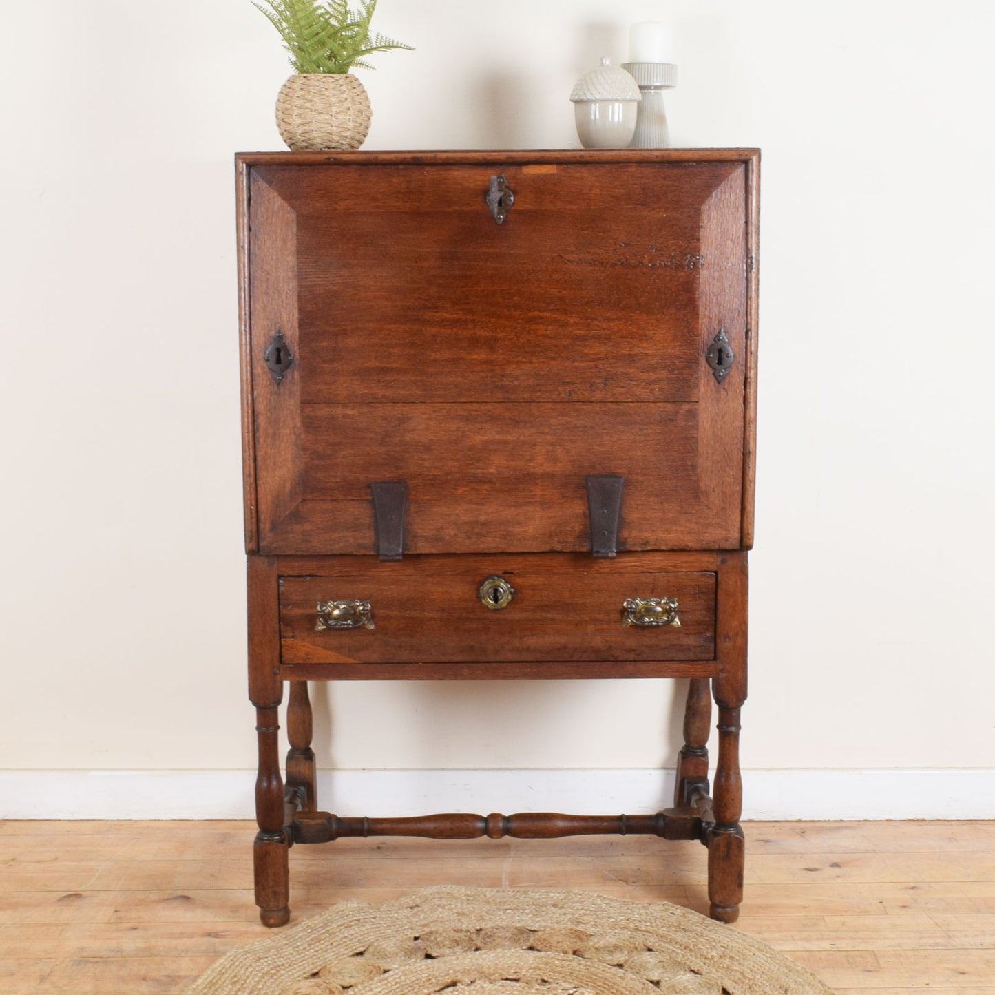 18th Century Oak Cupboard