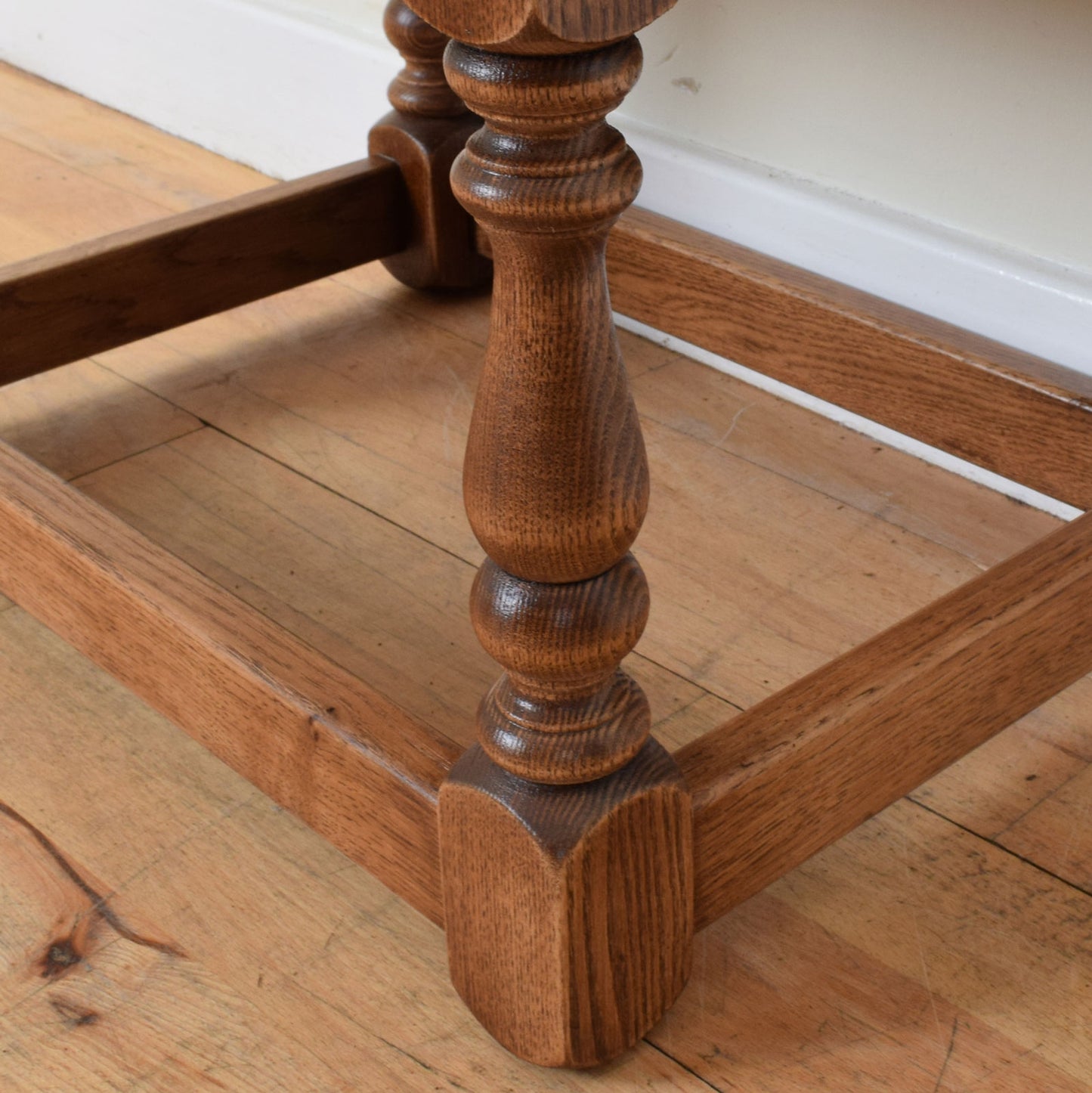 Old Charm Pot Cupboard