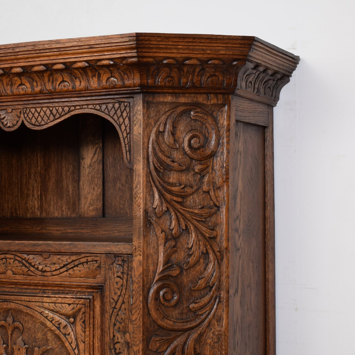 Vintage Carved Hallrobe