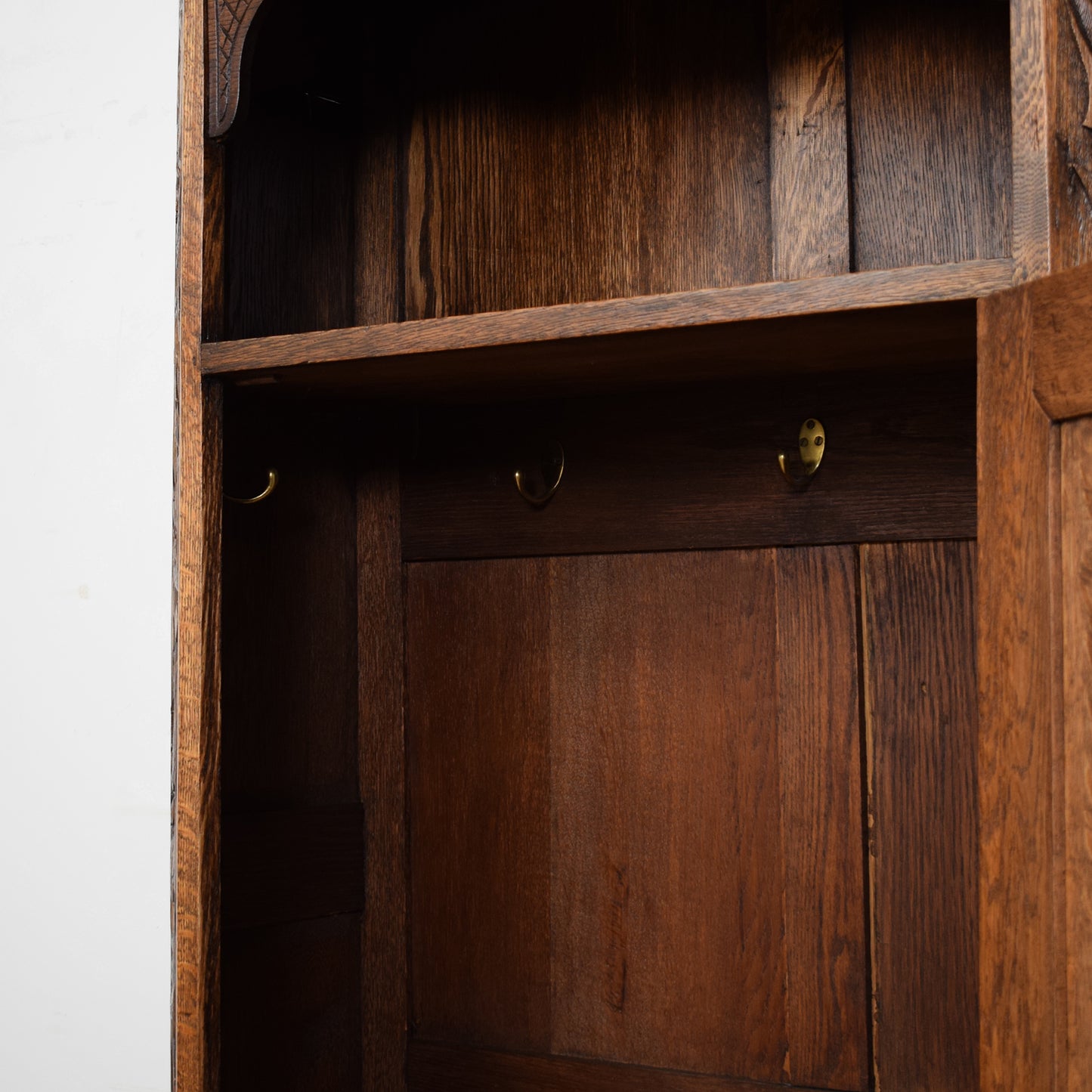 Vintage Carved Hallrobe