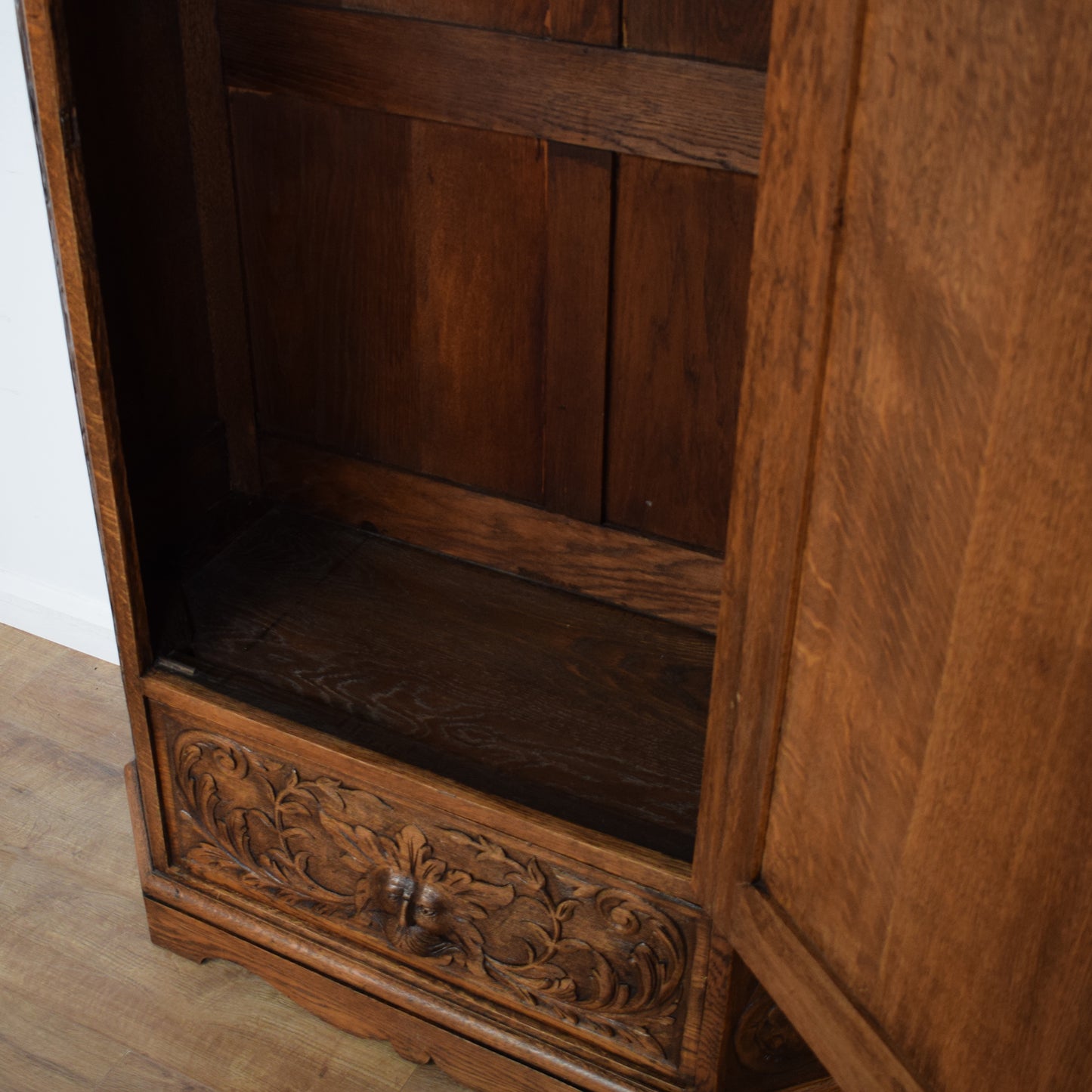 Vintage Carved Hallrobe