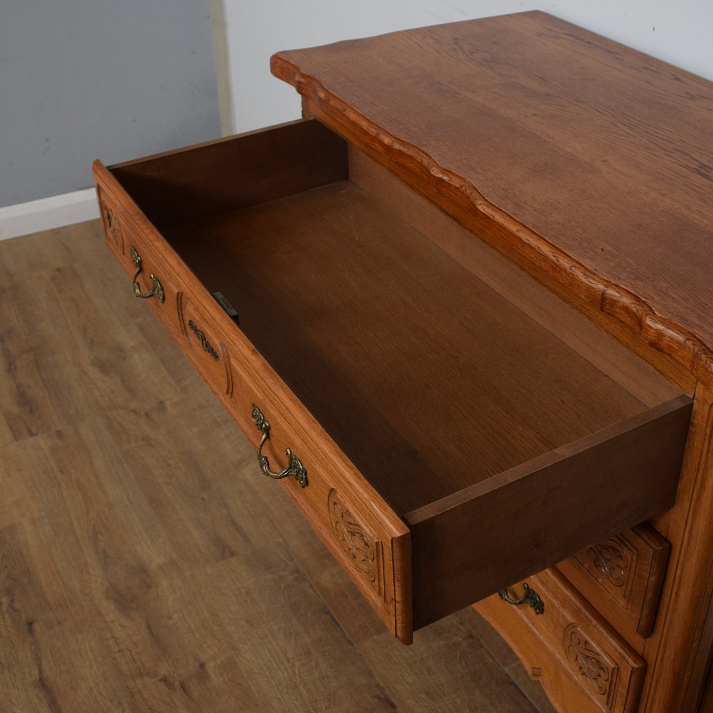 Vintage French Chest Of Drawers