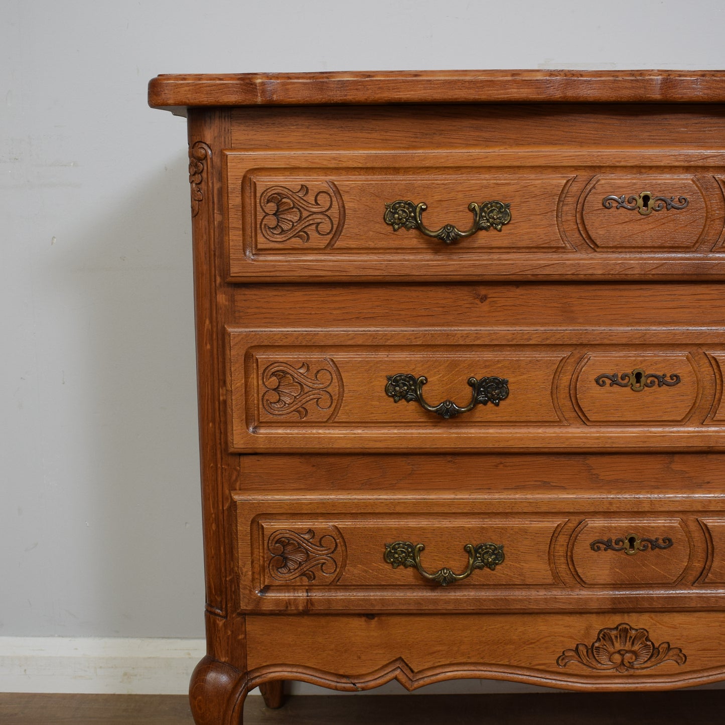 Vintage French Chest Of Drawers