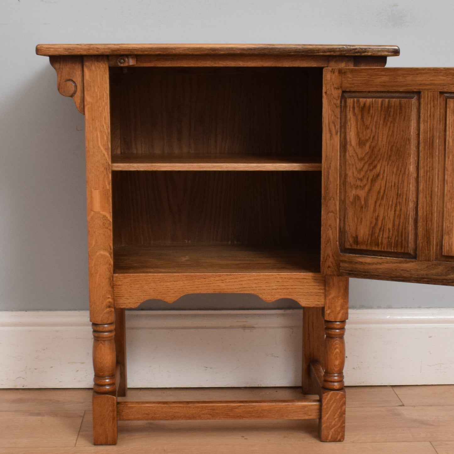 Vintage Oak Side Cupboard