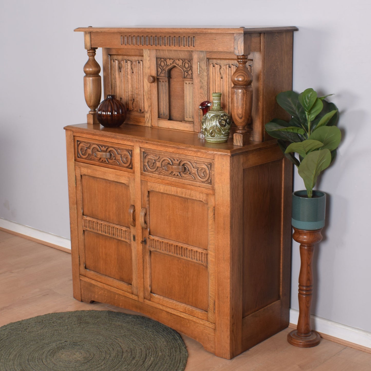 Oak Court Cabinet