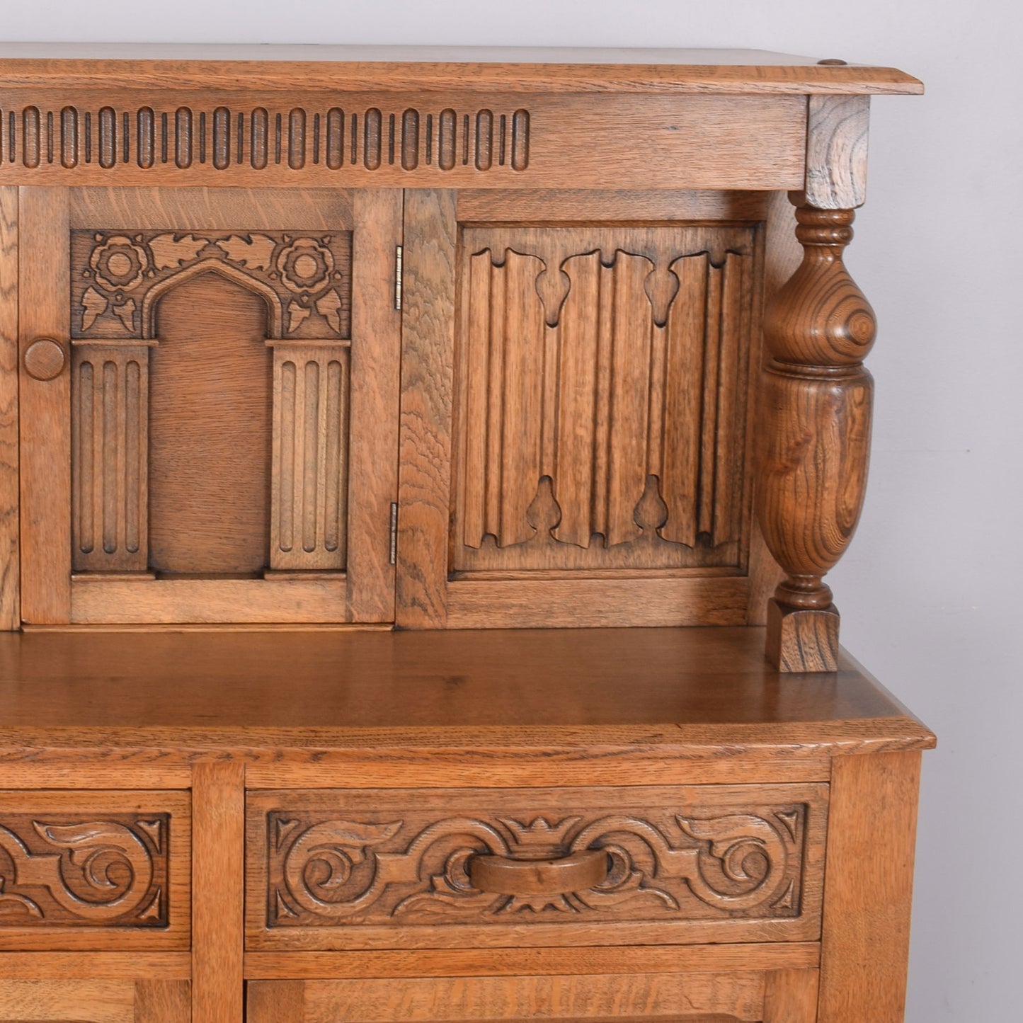 Oak Court Cabinet