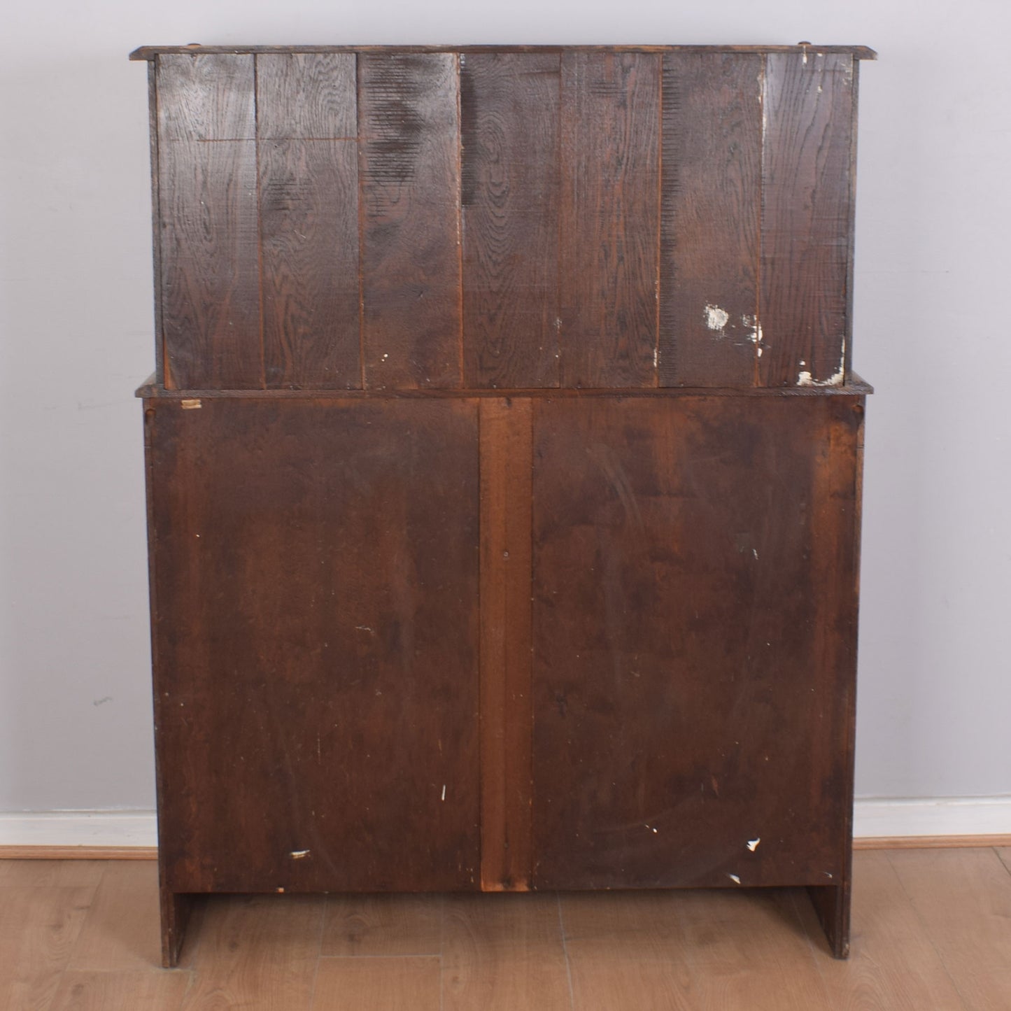 Oak Court Cabinet