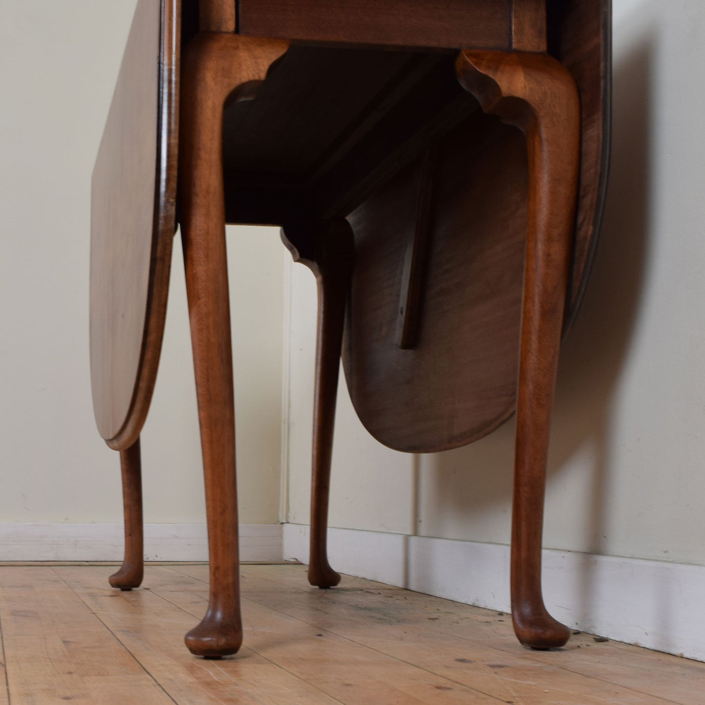 Flame Mahogany Drop Leaf Table and Four Chairs