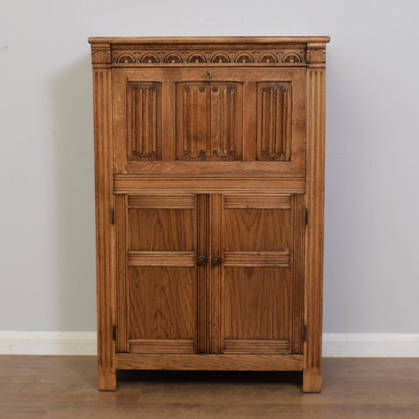 Vintage Oak Drinks Cabinet