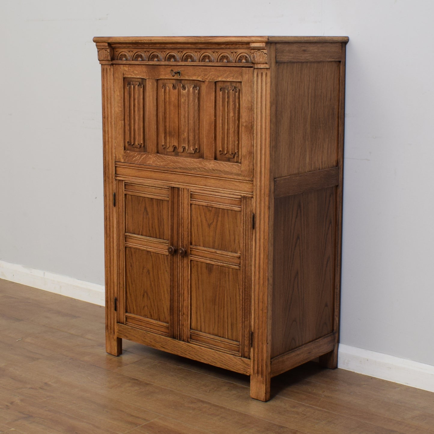 Vintage Oak Drinks Cabinet
