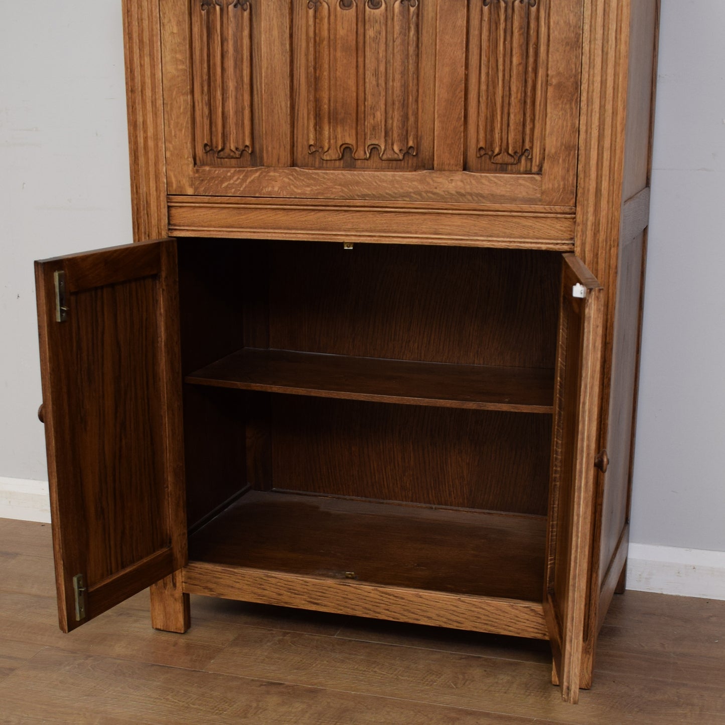 Vintage Oak Drinks Cabinet