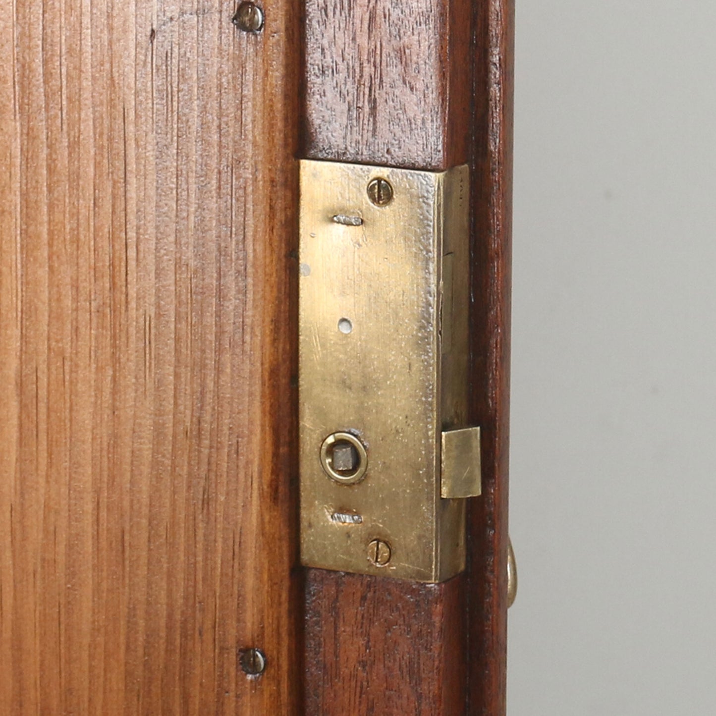 Mahogany Hallrobe