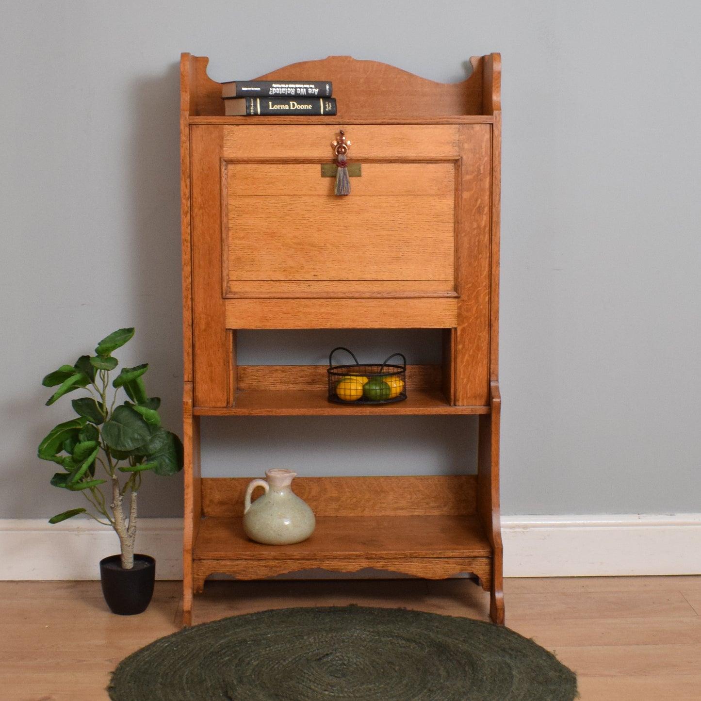 Oak Students Bureau