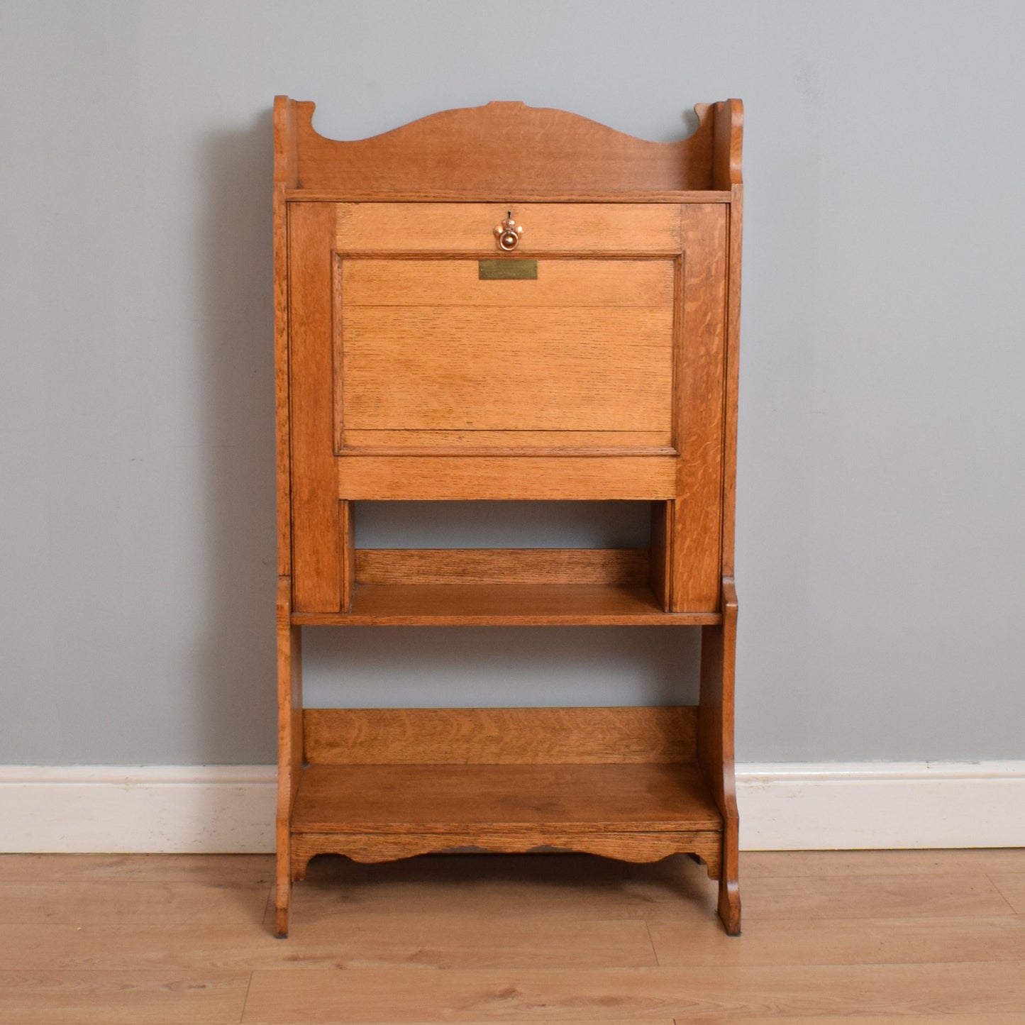 Oak Students Bureau