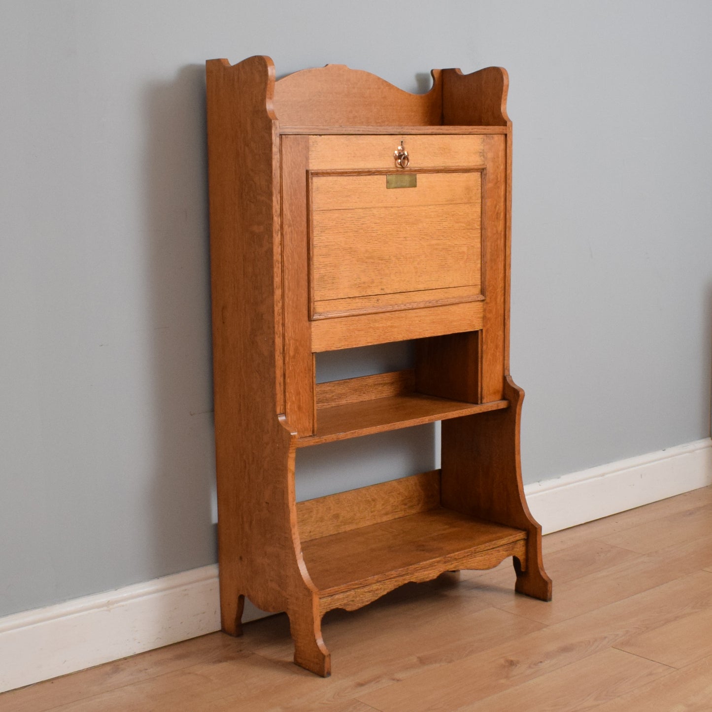 Oak Students Bureau