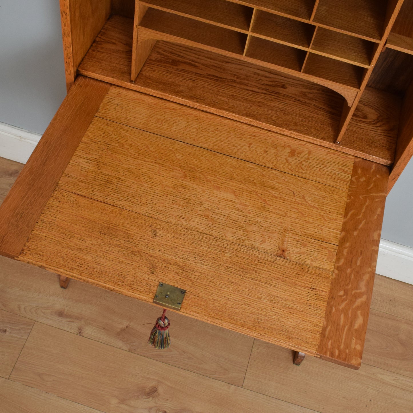 Oak Students Bureau