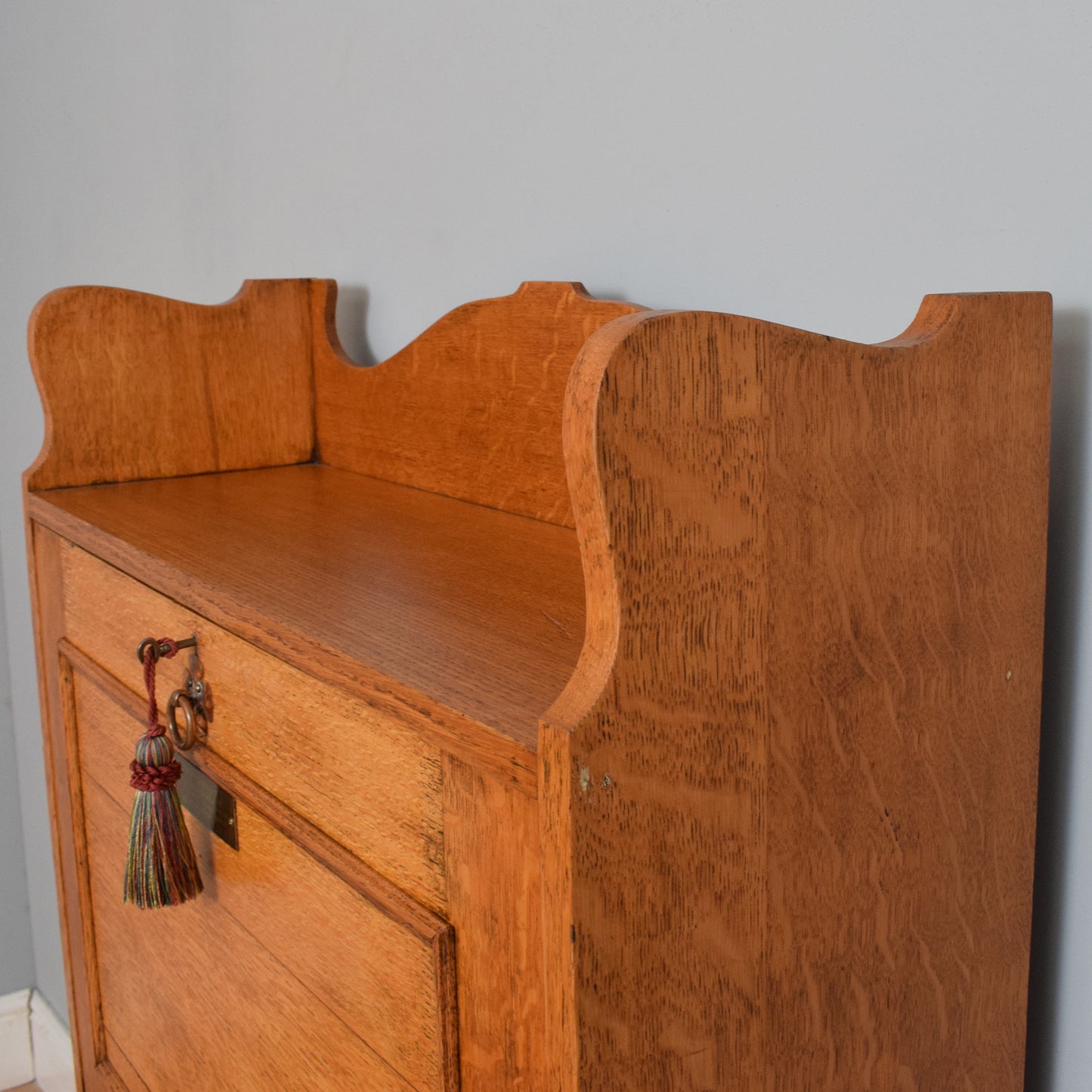 Oak Students Bureau