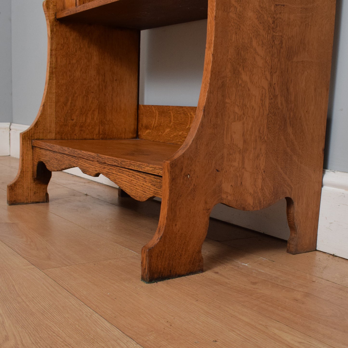Oak Students Bureau