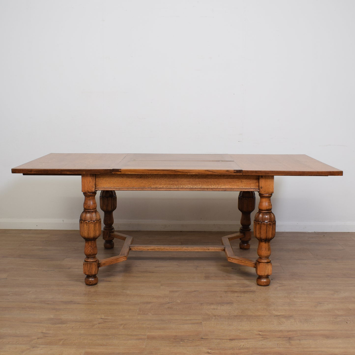 Vintage Oak Extendable Table And Six Chairs