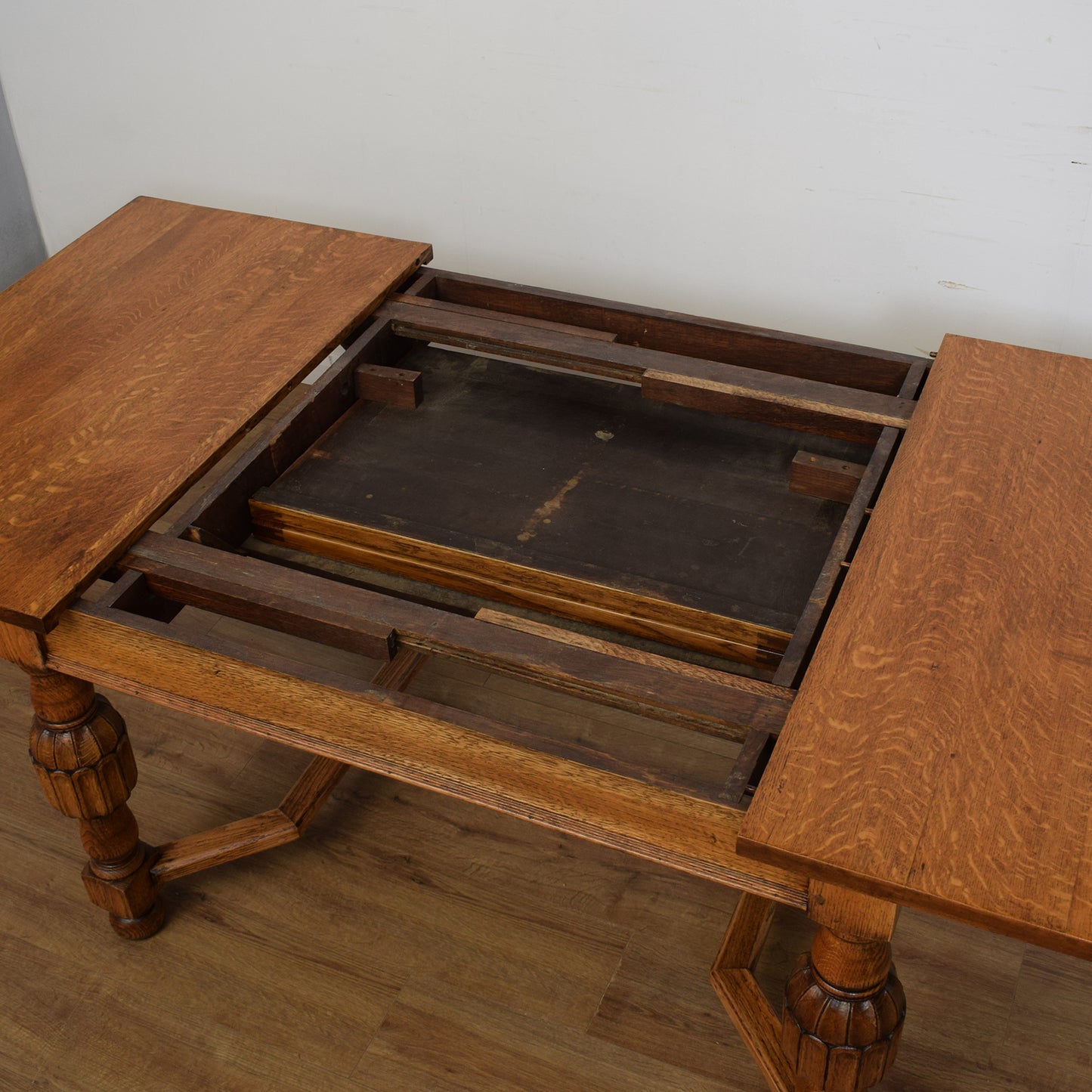 Vintage Oak Extendable Table And Six Chairs