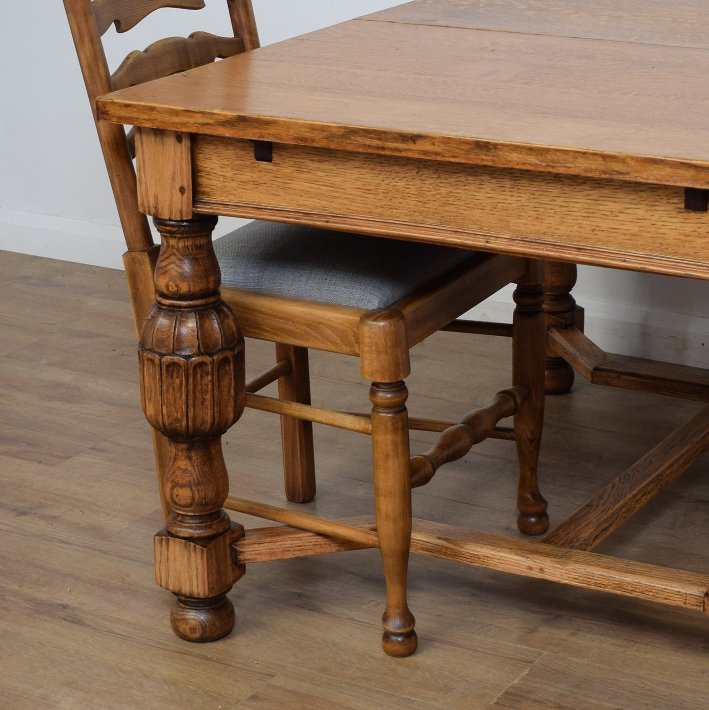 Vintage Oak Extendable Table And Six Chairs