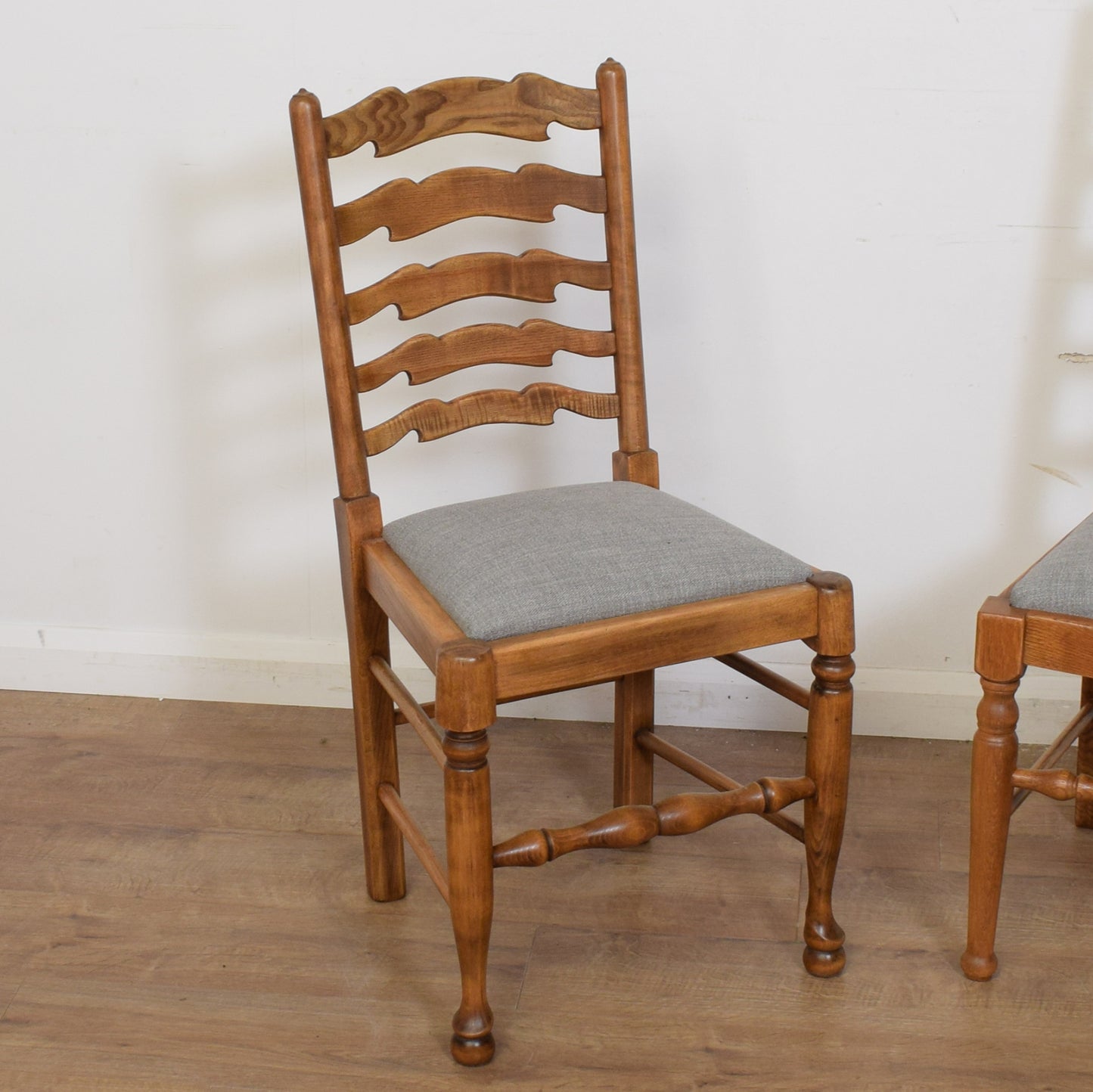 Vintage Oak Extendable Table And Six Chairs